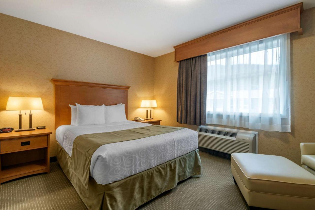 Best Western Sicamous Inn Exterior photo