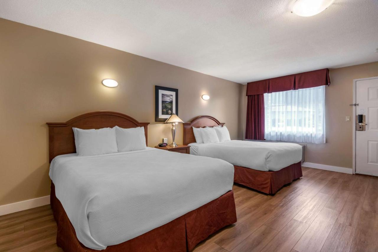 Best Western Sicamous Inn Exterior photo